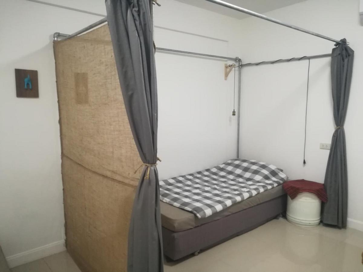Pak Chong More Hostel Екстериор снимка